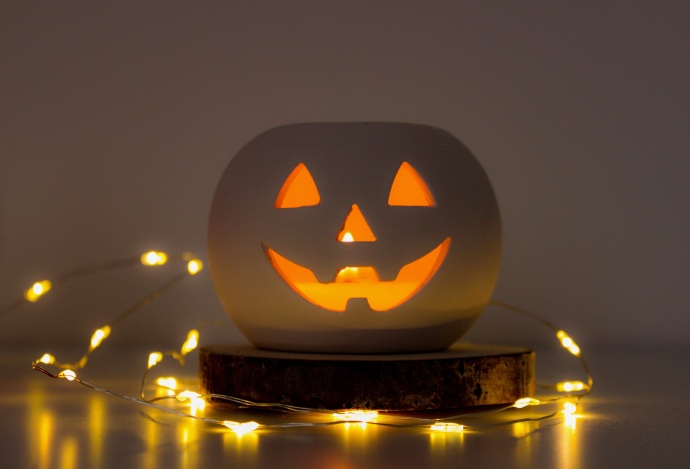 Calabaza de Halloween encendida