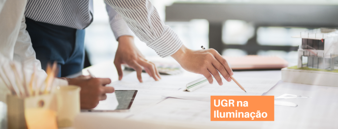 Mesa de trabajo de diseño de iluminación